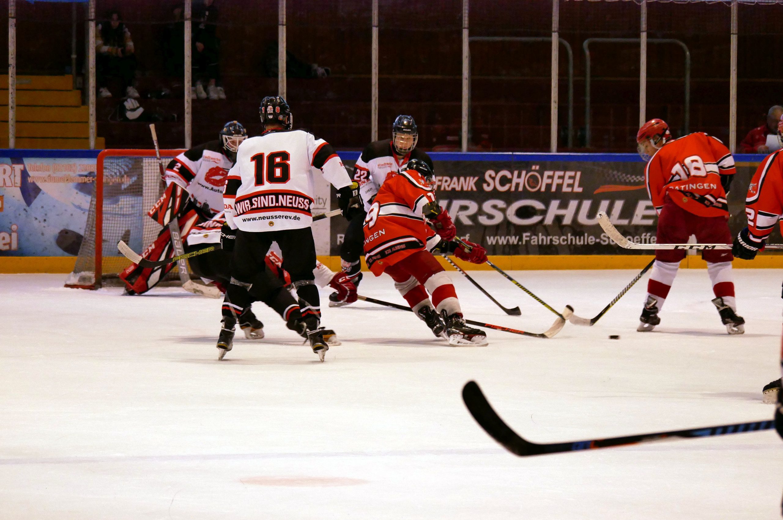 U20 nicht zu bremsen, Heimsieg gegen den Neusser EV
