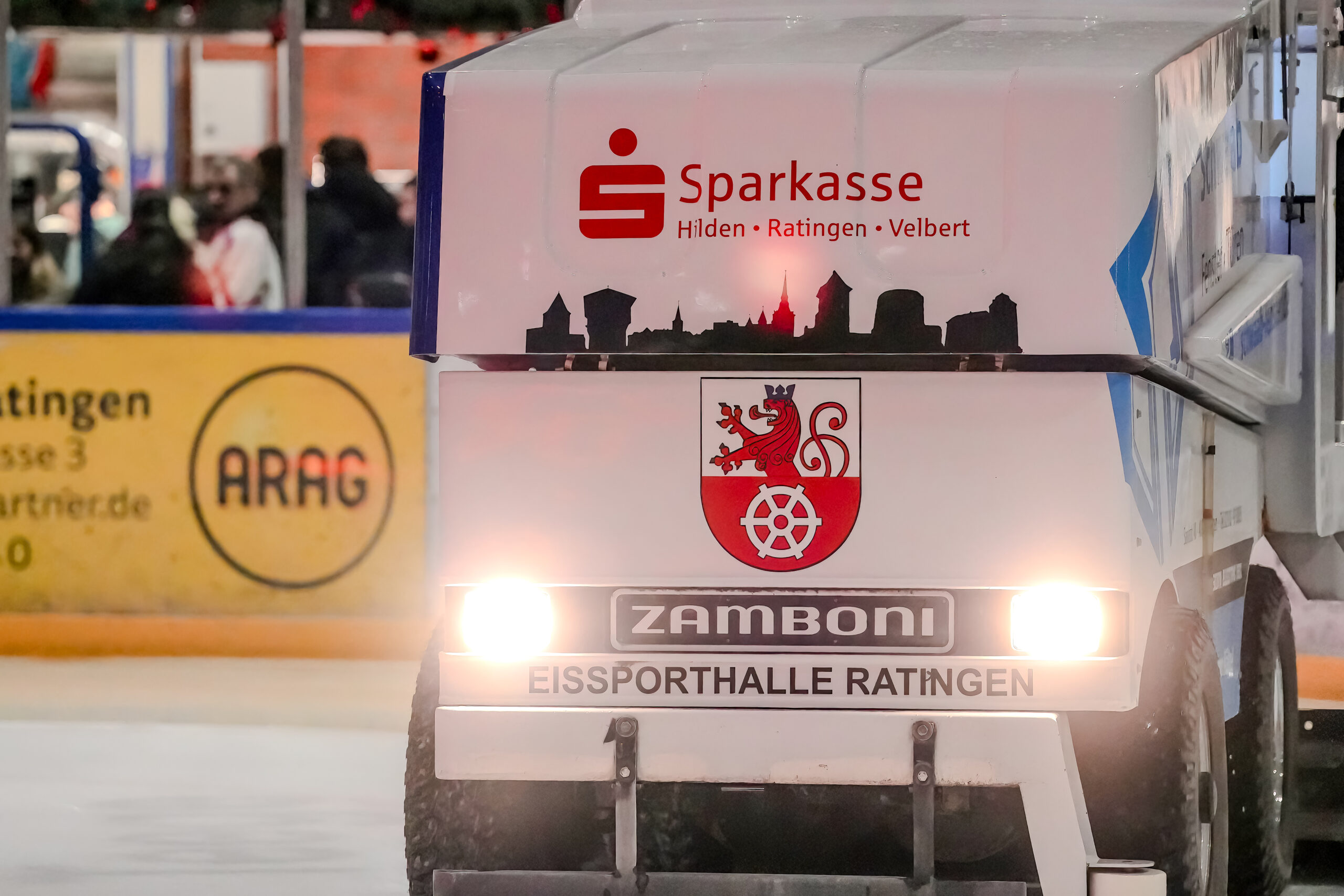 Sparkasse Hilden-Ratingen-Velbert bleibt starker Partner der Ratinger Ice Aliens